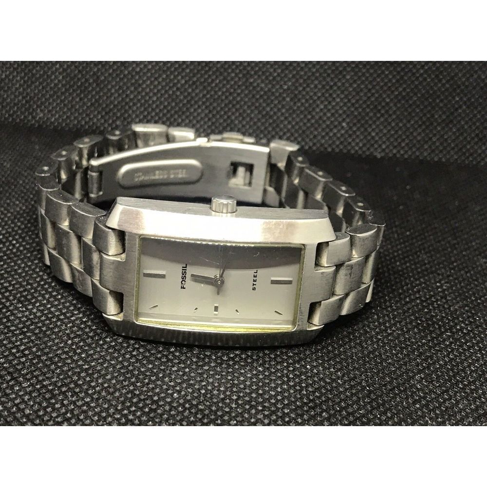 Fossil Extremely Rare And Authentic Watch Model 2… - image 5